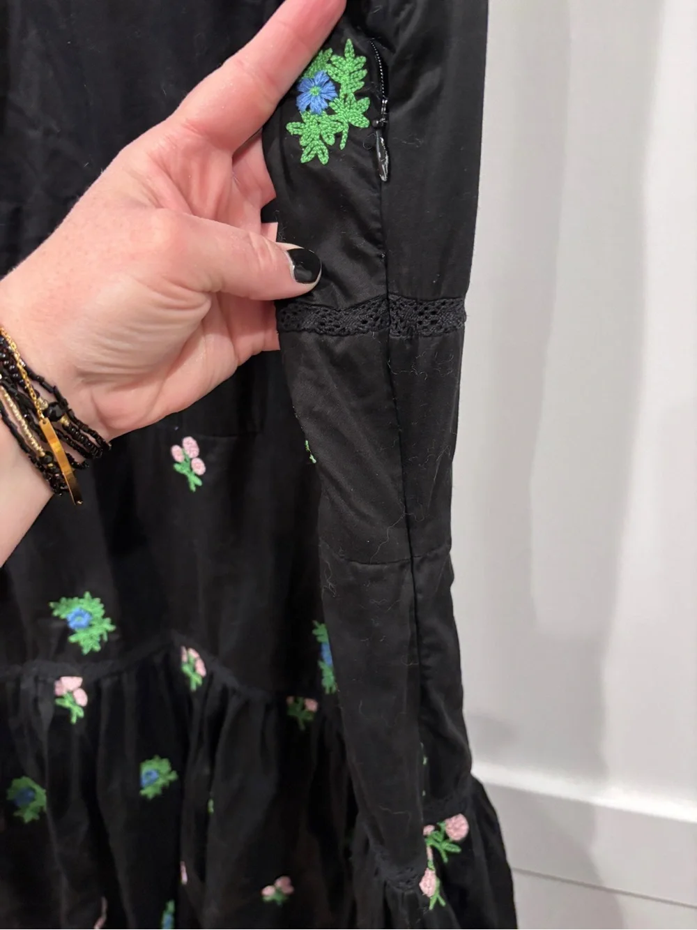 Pinnacle By Shruti Sancheti Ditsy Embroidered Midi Dress size XL EUC